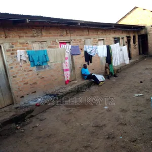 12bdrm House in Njkusi Cell, Bugiri for sale