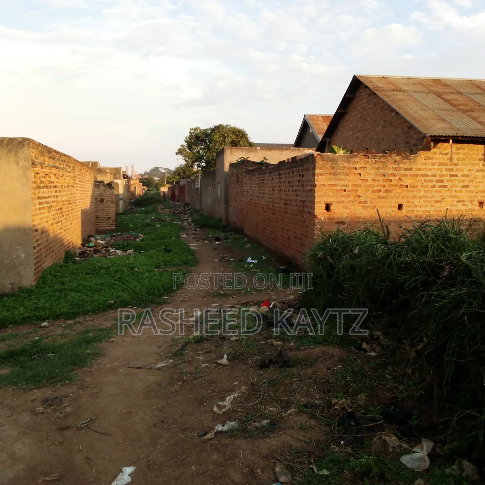 12bdrm House in Njkusi Cell, Bugiri for sale