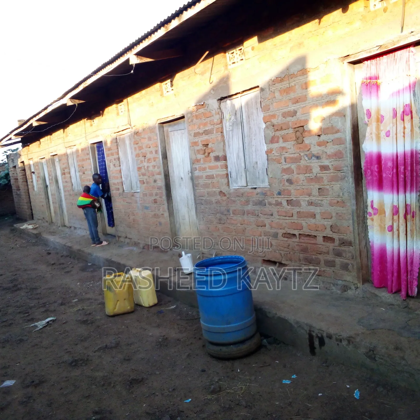 12bdrm House in Njkusi Cell, Bugiri for sale