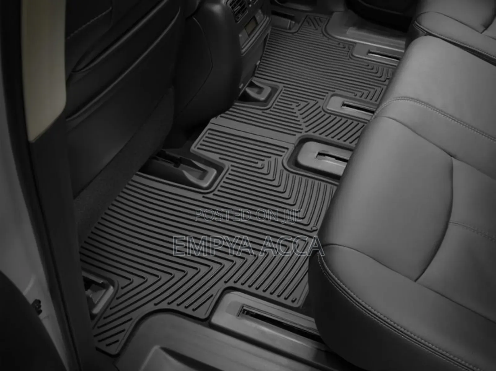 R Floor Mats