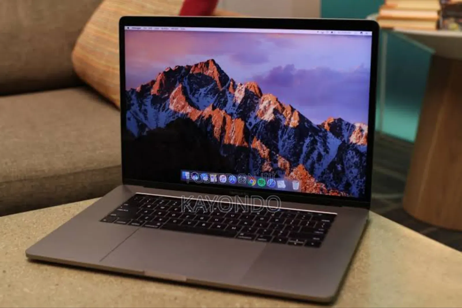 Laptop Apple MacBook Pro 2019 32GB Intel Core I7 SSD 256GB
