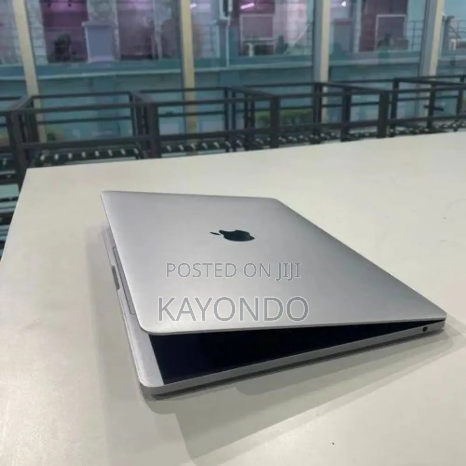 Laptop Apple MacBook Pro 2019 32GB Intel Core I7 SSD 256GB