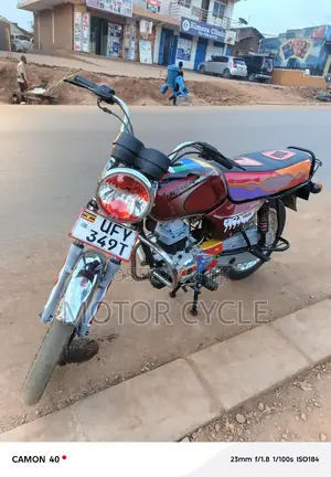 Bajaj Boxer 2024 Red