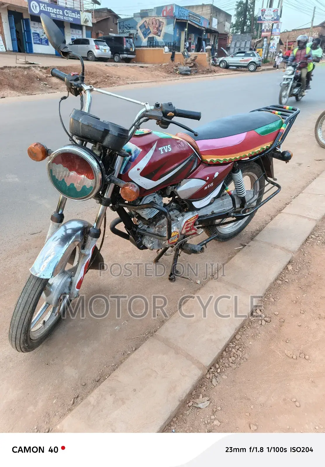 TVS HLX 125 2023 Red