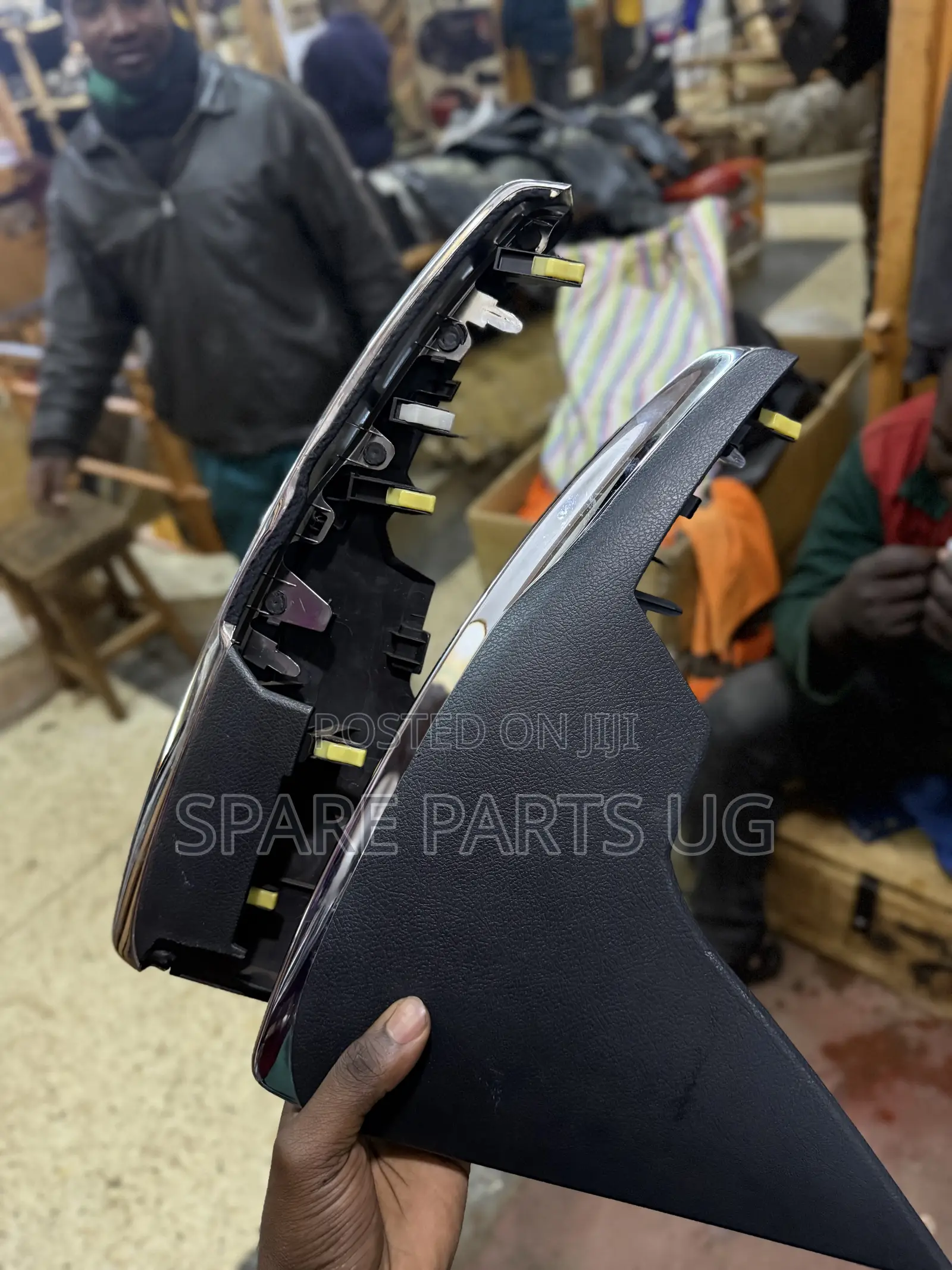 Mark X 2010 - 2018 Radio Side Covers / Console