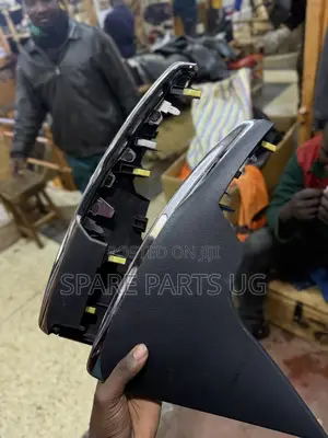 Mark X 2010 - 2018 Radio Side Covers / Console