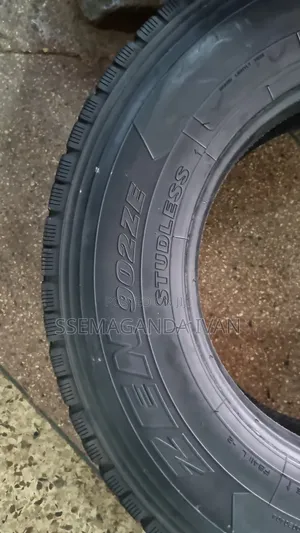 225/80r17.5 Yokohama Foreign Used