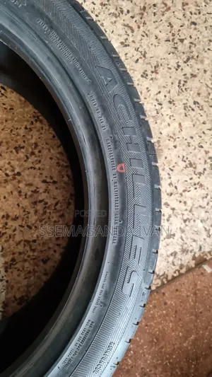 275/40r20 Indonesian Tyre Desert Hawk