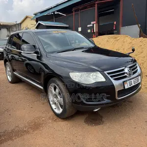 Car Deep Wash and Detailing