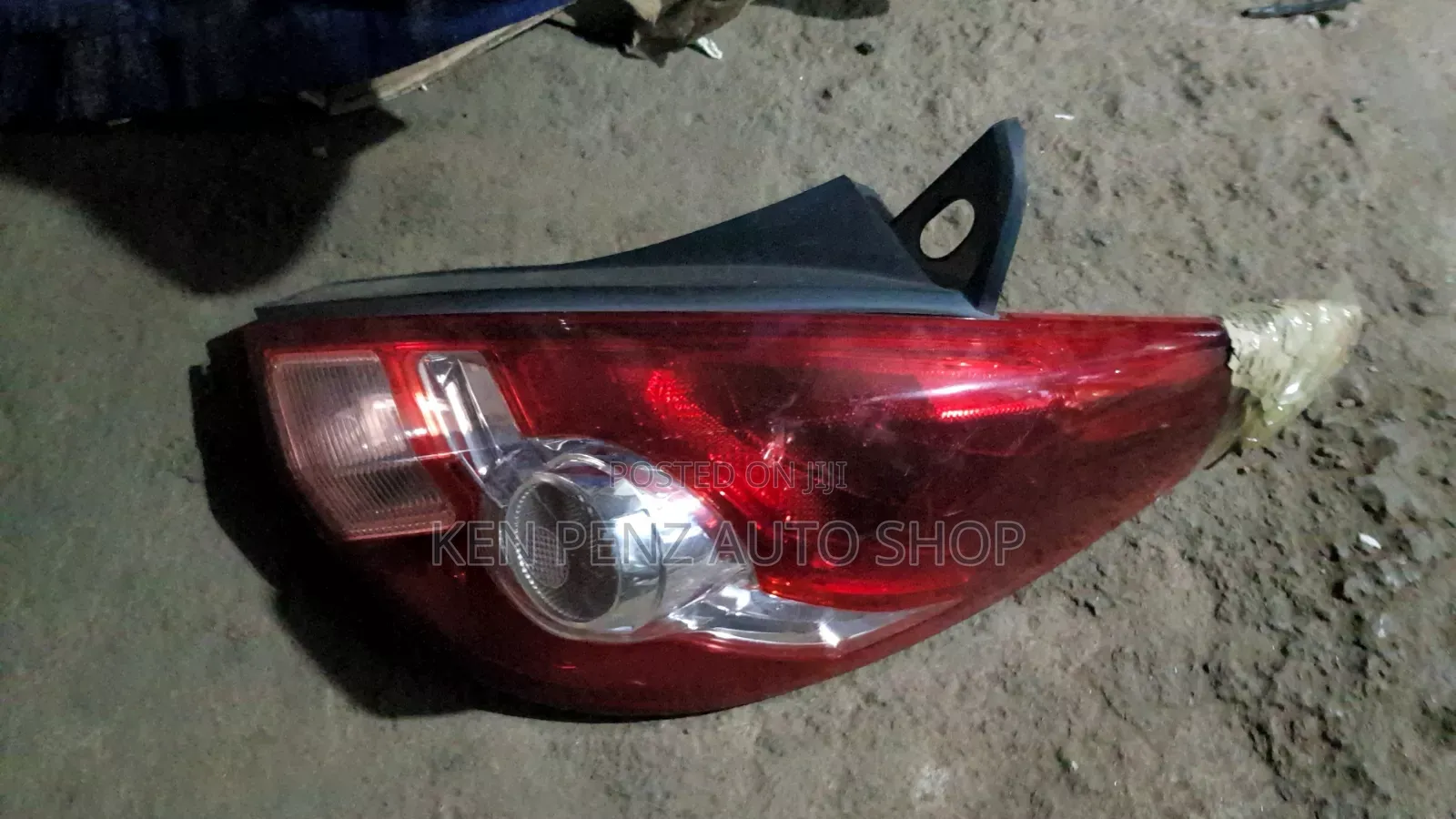 Taillamp Nissan Tiida 2009