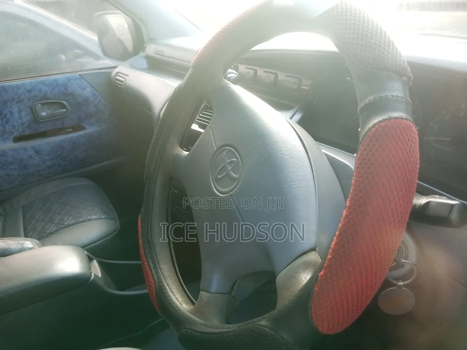 Toyota Noah 2001 Gray
