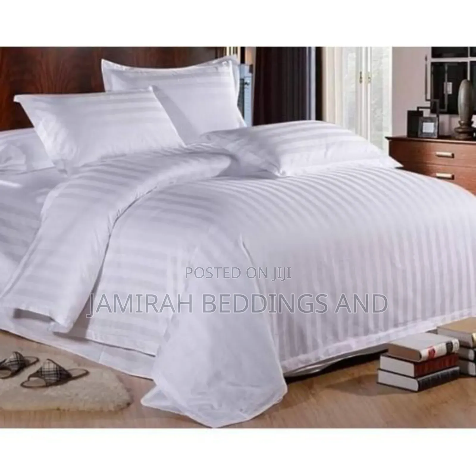 Strips Duvet in Plain Colors