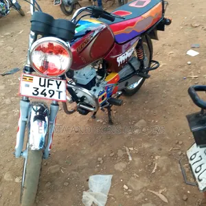 Bajaj Boxer 2023 Red