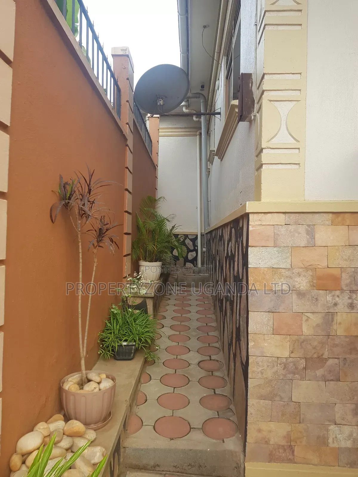 Furnished 3bdrm House in Kawempe for sale