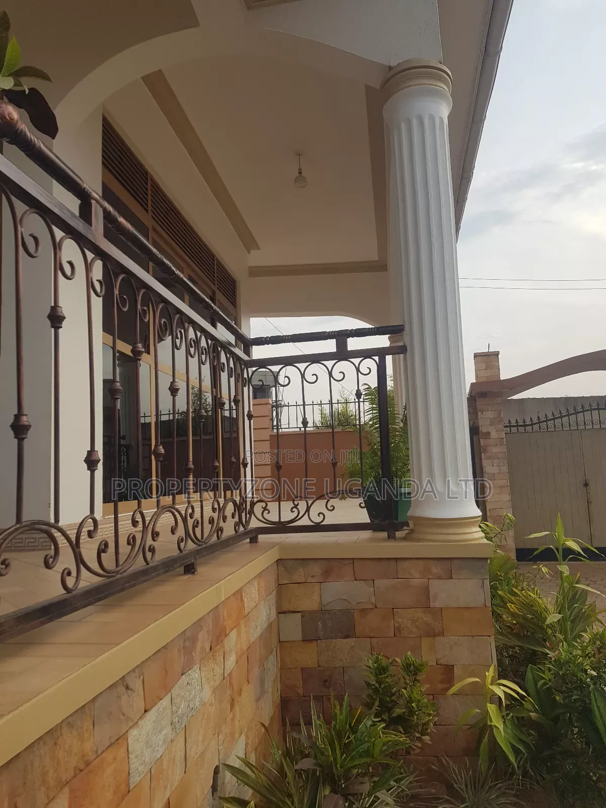 Furnished 3bdrm House in Kawempe for sale