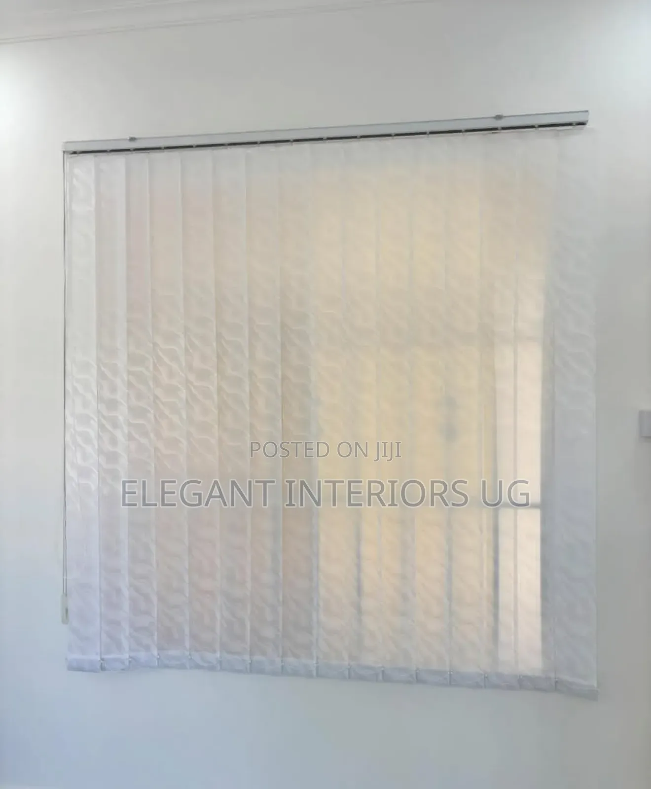 Elegant Window Blinds for Office Windows Available at Cheap Price