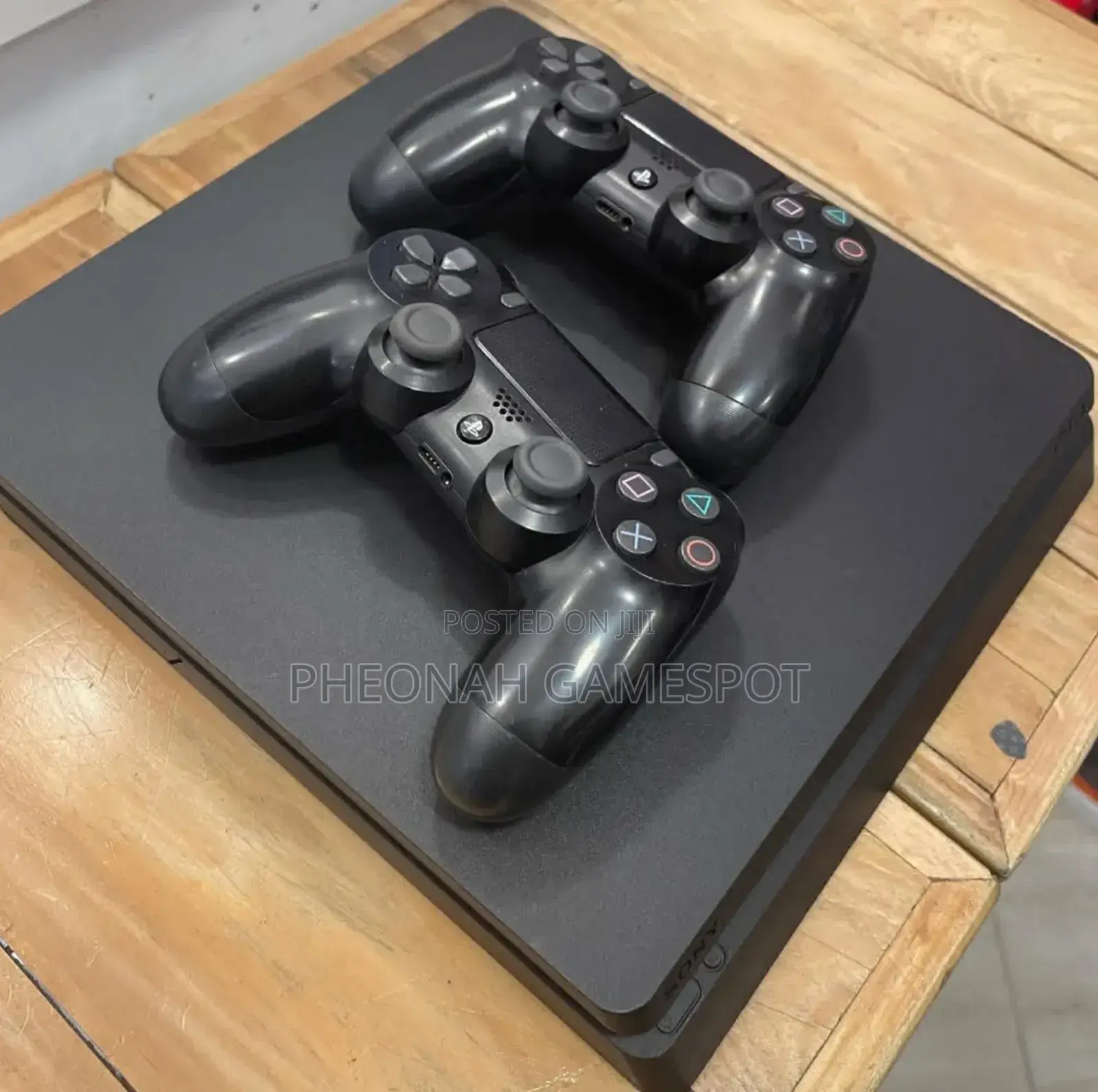 All-in-One Playstation 4 Slim Ps4 Slim Bundle: 10+ Games, 2 Pads