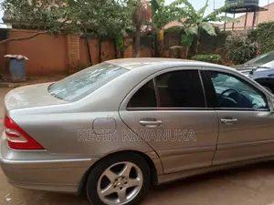 Mercedes-Benz C-Class 2006 Gray