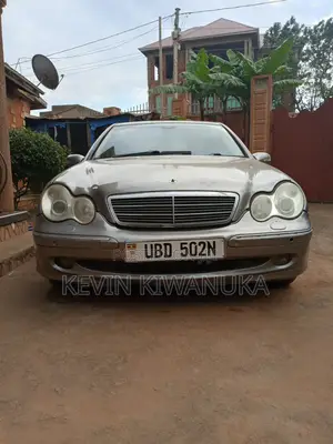 Mercedes-Benz C-Class 2006 Gray