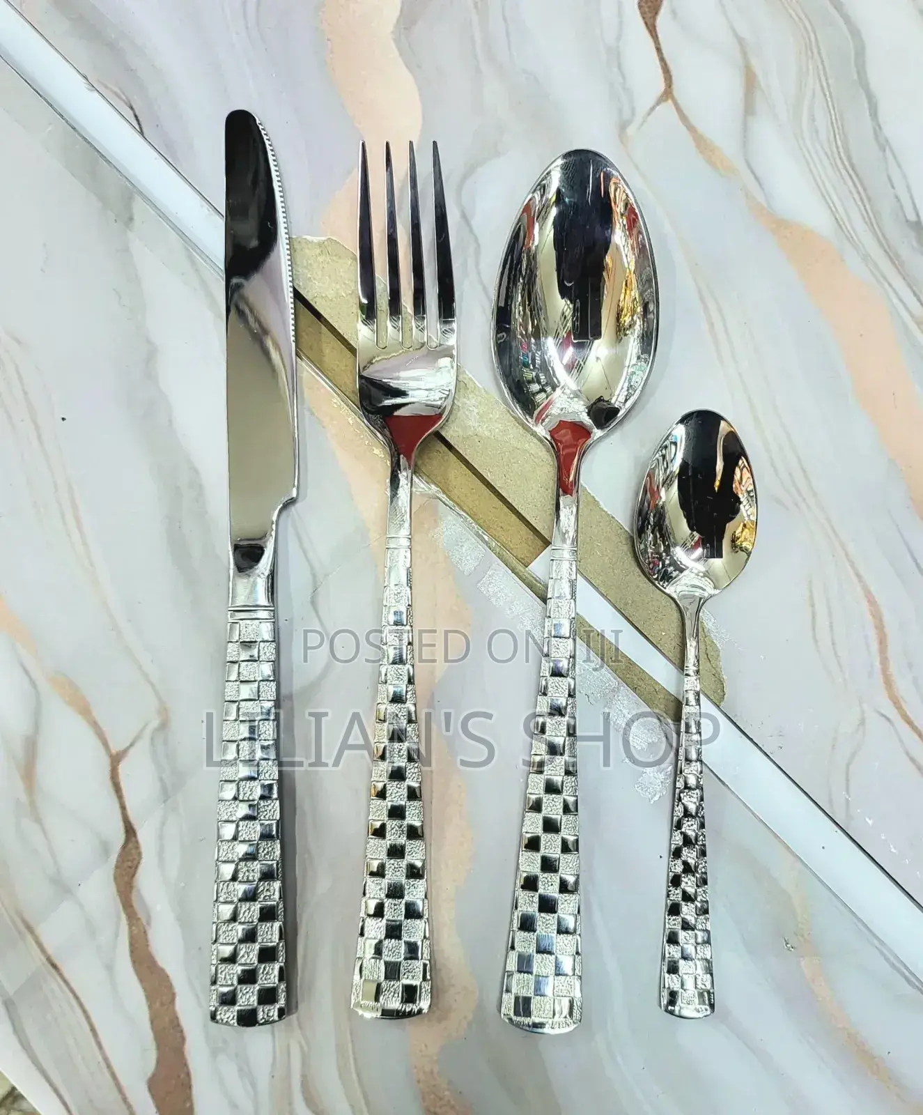 24pcs Flatware Cutlery Set Forks Spoons Bread Knife