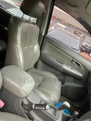 Toyota Hilux 2013 Blue