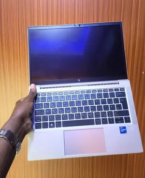 Laptop HP EliteBook 830 G7 16GB Intel Core I5 SSD 512GB