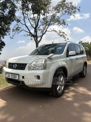 Nissan X-Trail 2.0 Petrol XE 2010 White