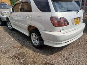 Toyota Harrier 2003 White