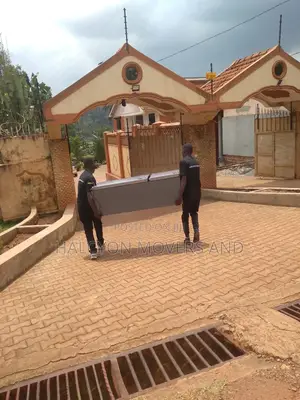 Home Movers M8