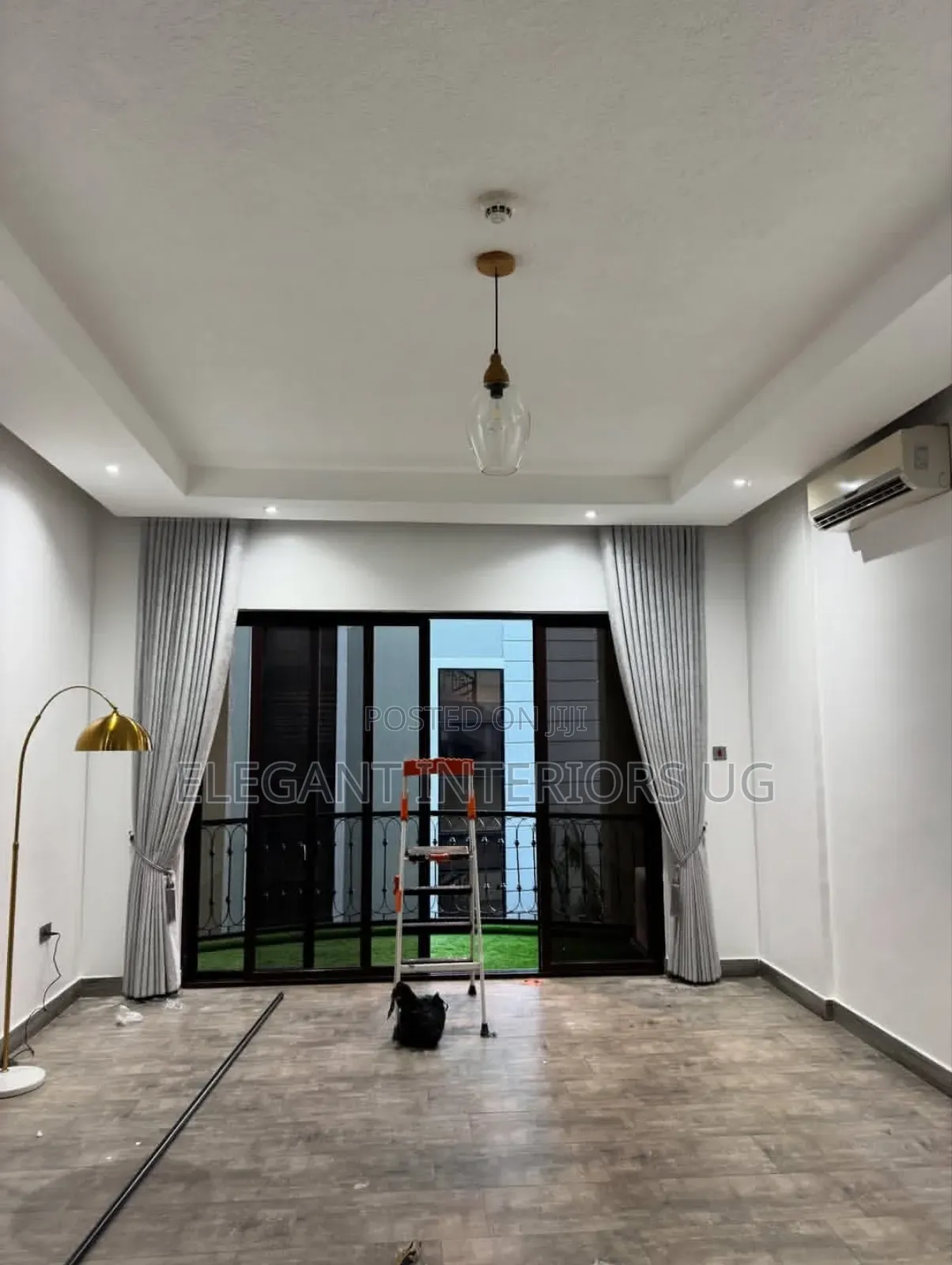 Fancy Curtains Used in Both Homes and Hotel Rooms Available and Cheap