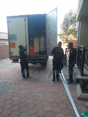 House Movers Kampala 999