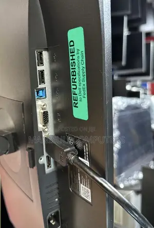 Ips Dell Monitor 22 Inch Screen Vga Hdmi Dp Div Usb 3.0