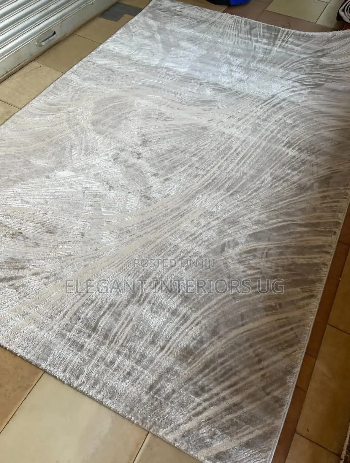 Elegant Center Carpets Commonly Used in Sitting and Bedrooms
