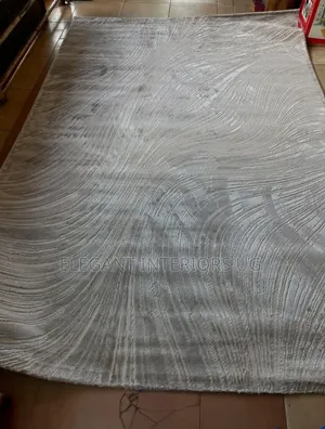 Elegant Center Carpets Available in All Designs and Colours