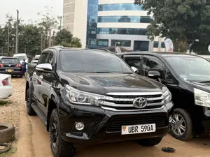 Toyota Hilux 2018 Black