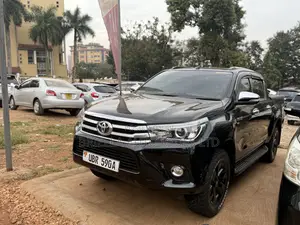 Toyota Hilux 2018 Black