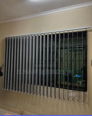 Elegant Office Window Blinds Available in Square Meters at Cheap Price