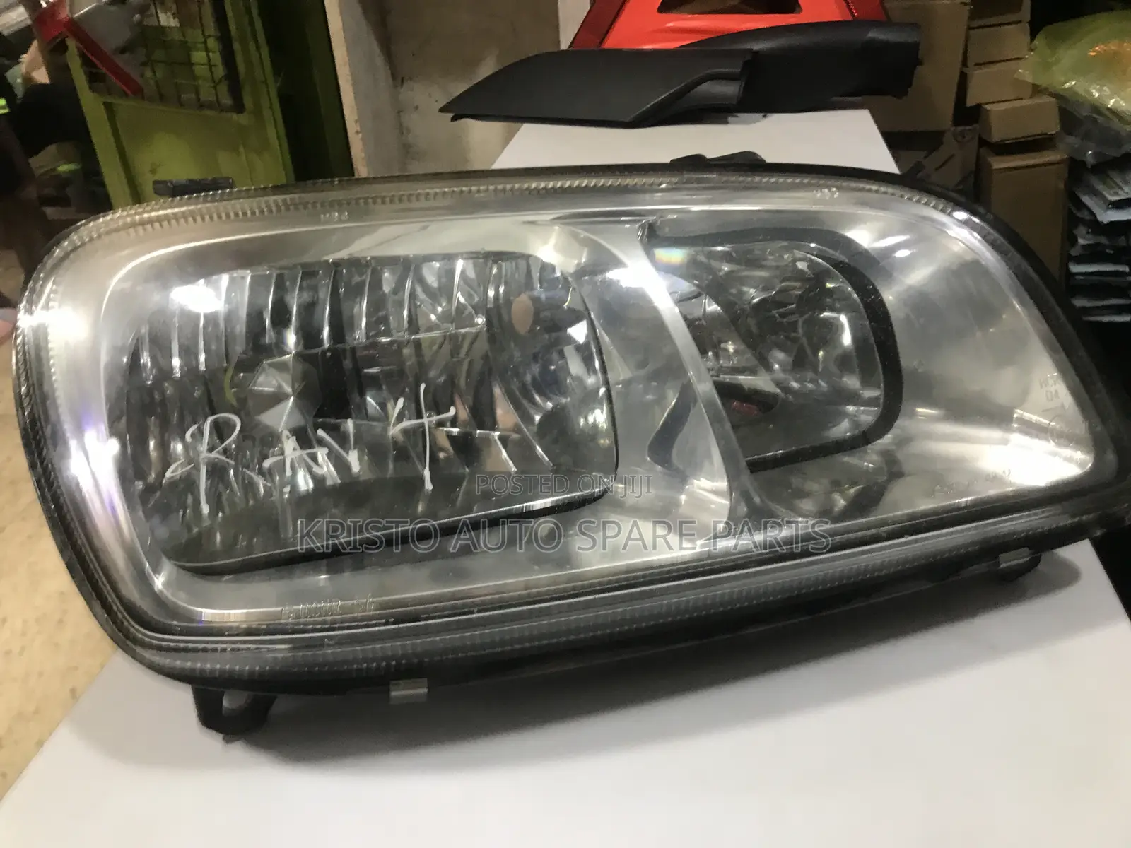 Headlamps Rav4 2000 (Japan)