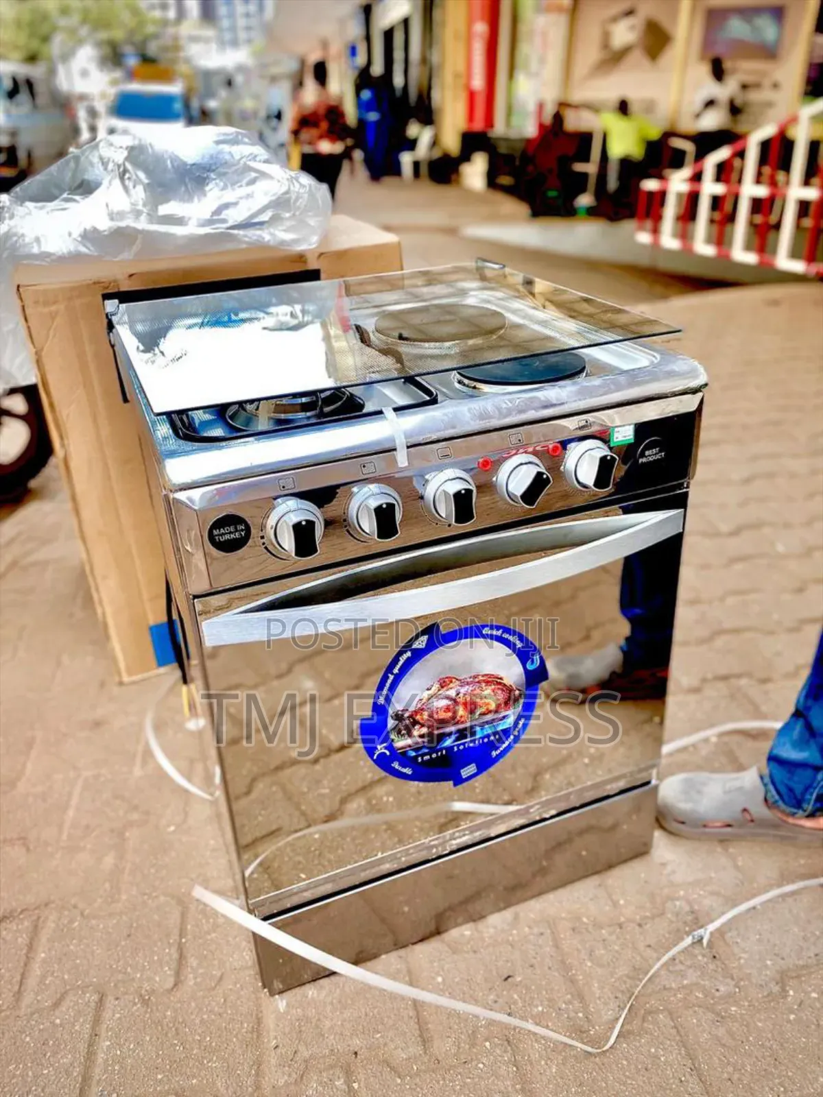 Super Chef Gas Coocker 60x60 3 Gas One Electric