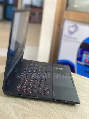 New Laptop HP Omen 15 16GB AMD Ryzen 7 SSD 512GB