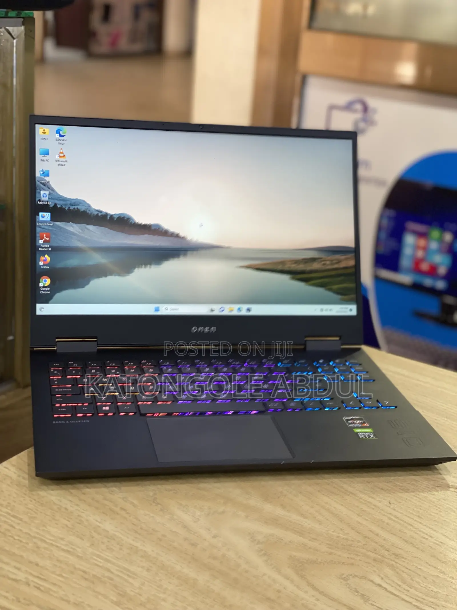 New Laptop HP Omen 15 16GB AMD Ryzen 7 SSD 512GB