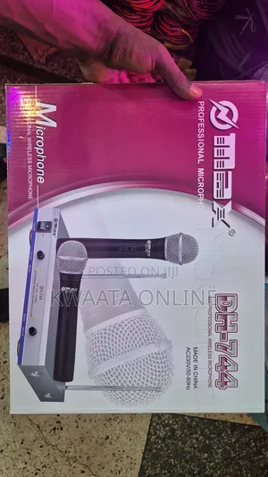 Max Dh-744 VHF Professional Wireless Microphone