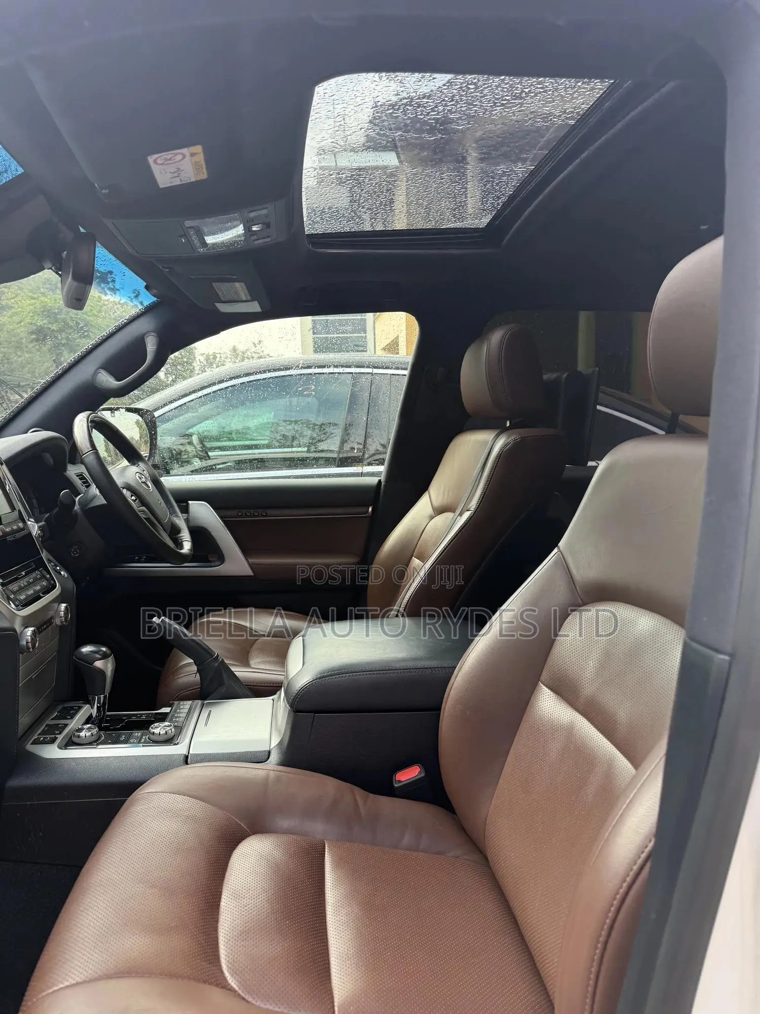Toyota Land Cruiser 2016 White