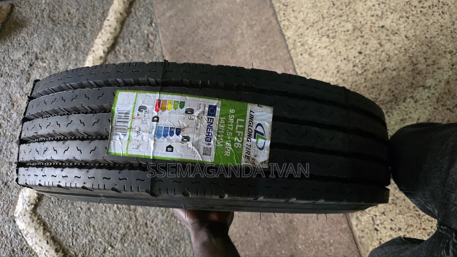 9.5r17.5 Authentic Front Highway Linglong Tyres