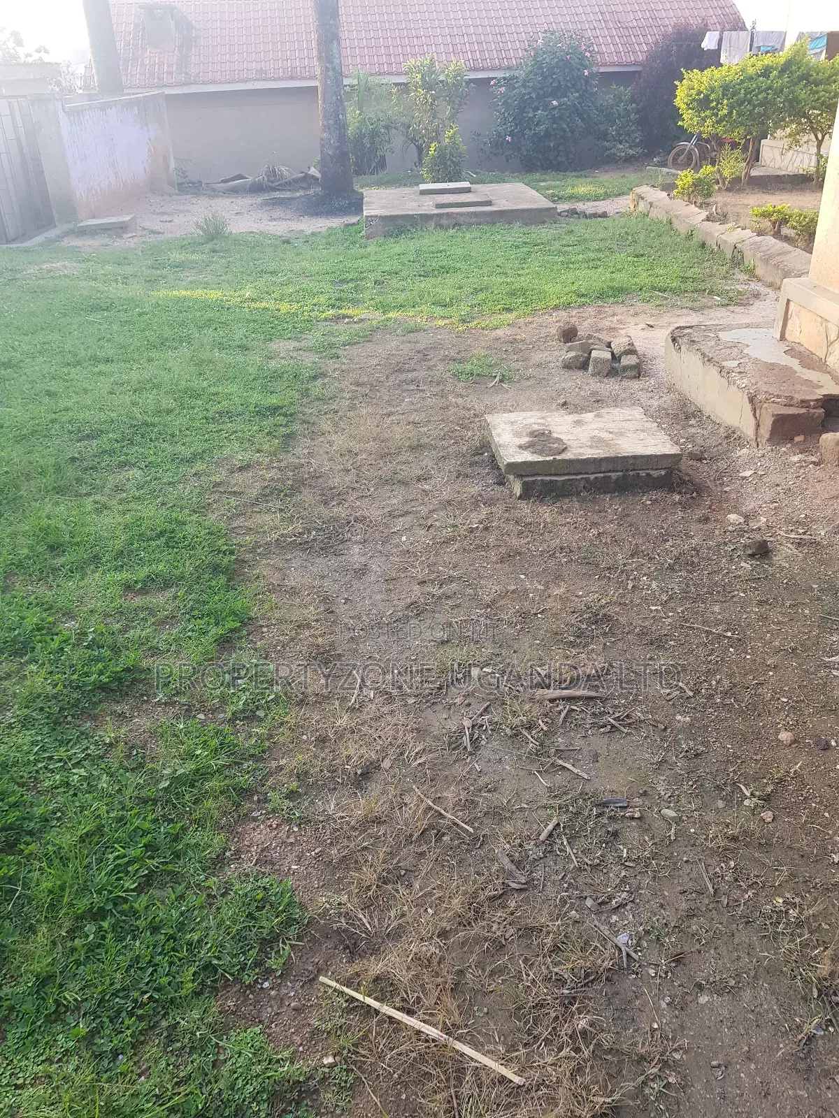 Good Plot, 33 Decimals in Kanyanya, Opp Gaz Petrol Station