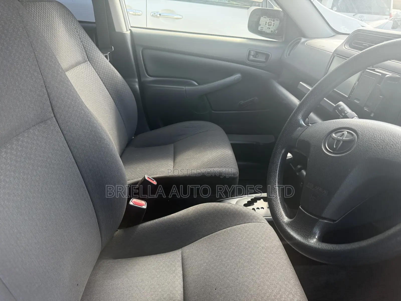 Toyota Probox 2015