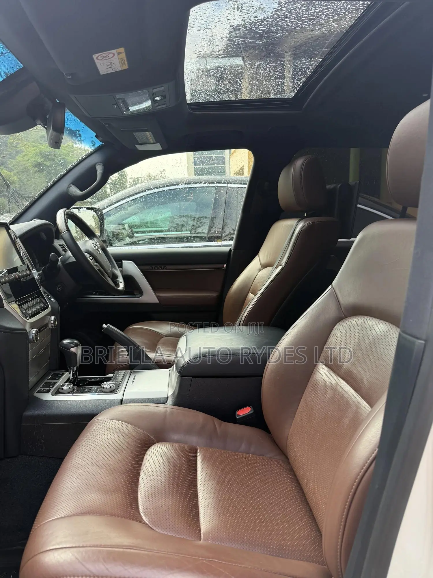 Toyota Land Cruiser 2016 White