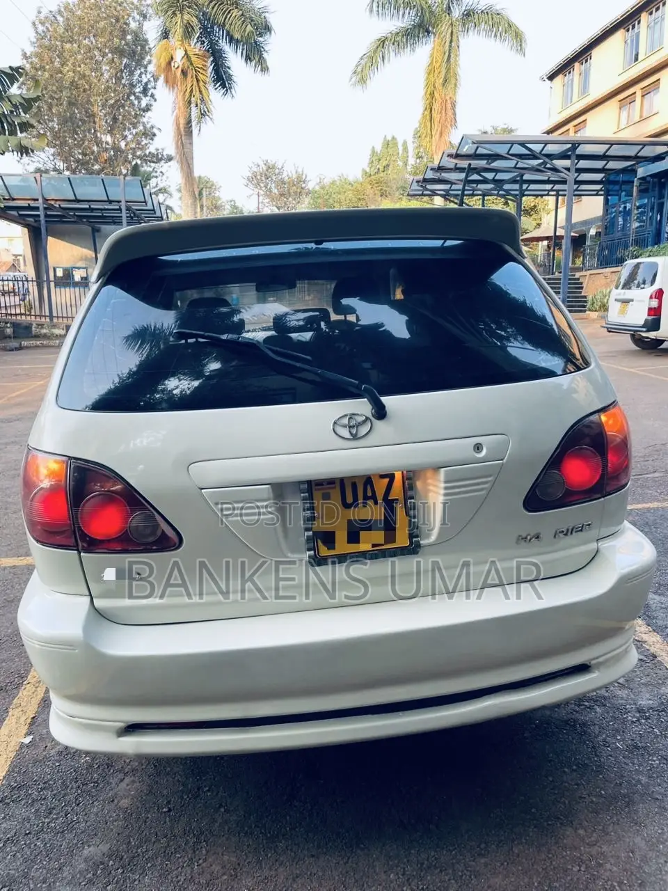 Toyota Harrier 2.2 16V 2000 White