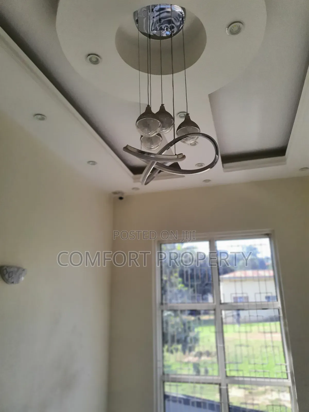 5bdrm Mansion in Munyonyo, Makindye for sale