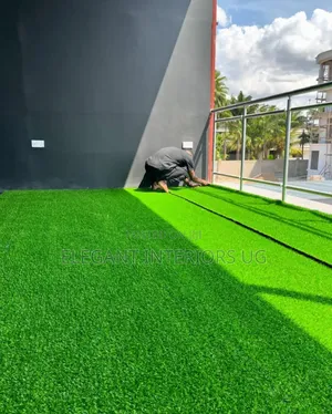 Artificial Grass Carpets Per Square Meter Available in Market